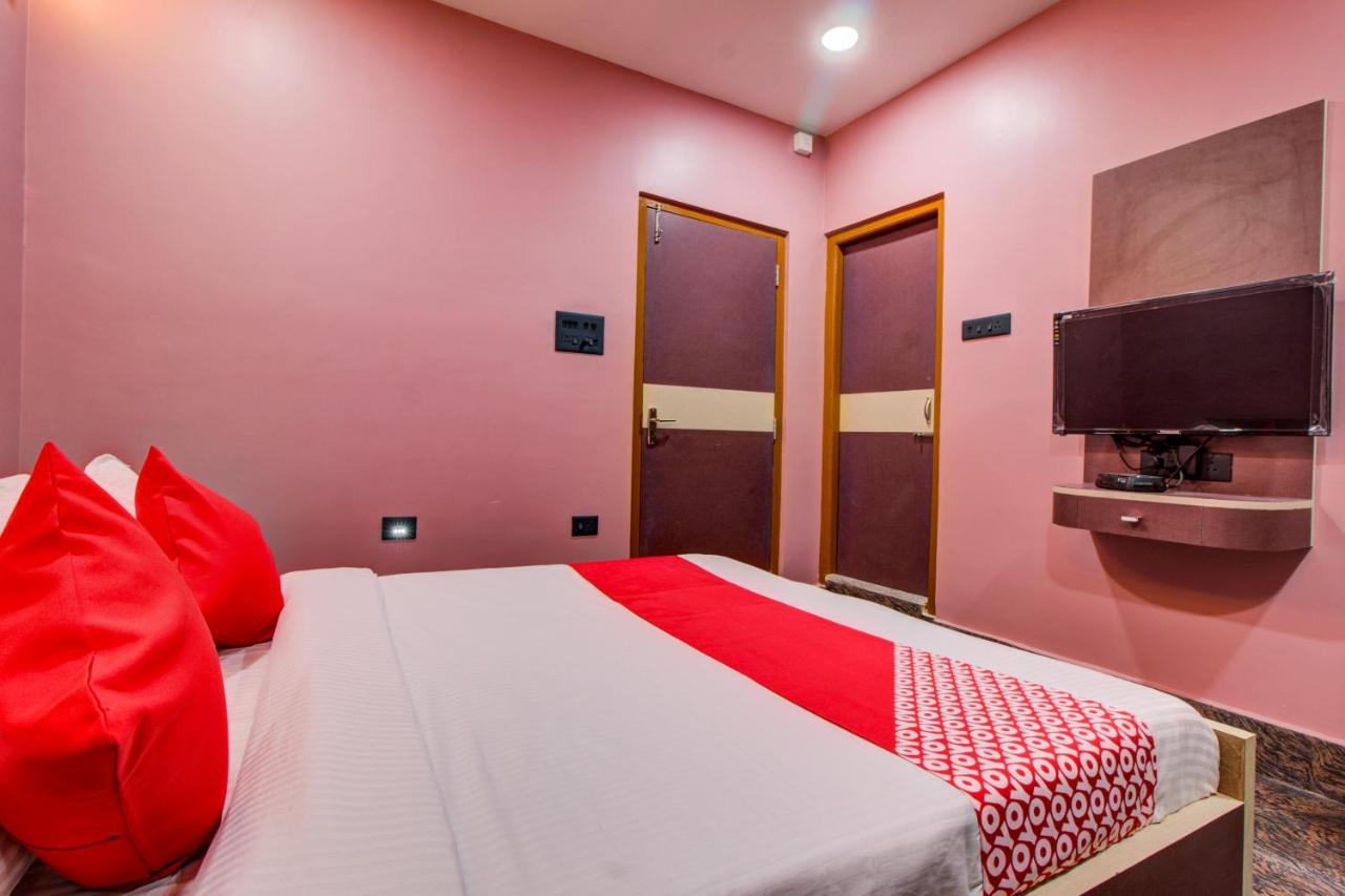 Oyo 16871 Anant Home Stay Shillong Ngoại thất bức ảnh