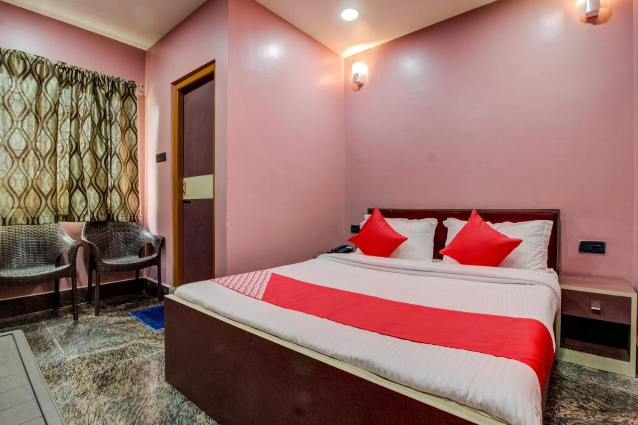 Oyo 16871 Anant Home Stay Shillong Ngoại thất bức ảnh